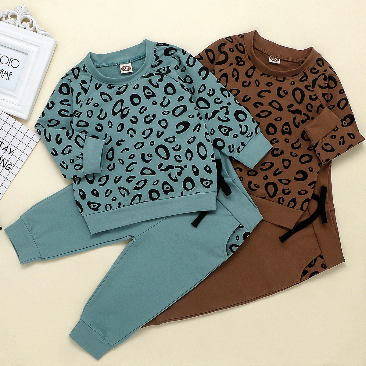 

Baby / Toddler Boy Leopard Sweatshirt and Tie-up Pants Sets