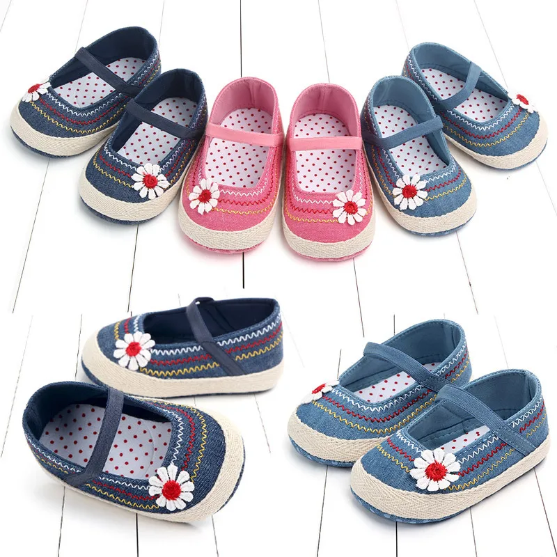 Детская обувь с цветами для новорожденных модная мягкой подошвой маленьких