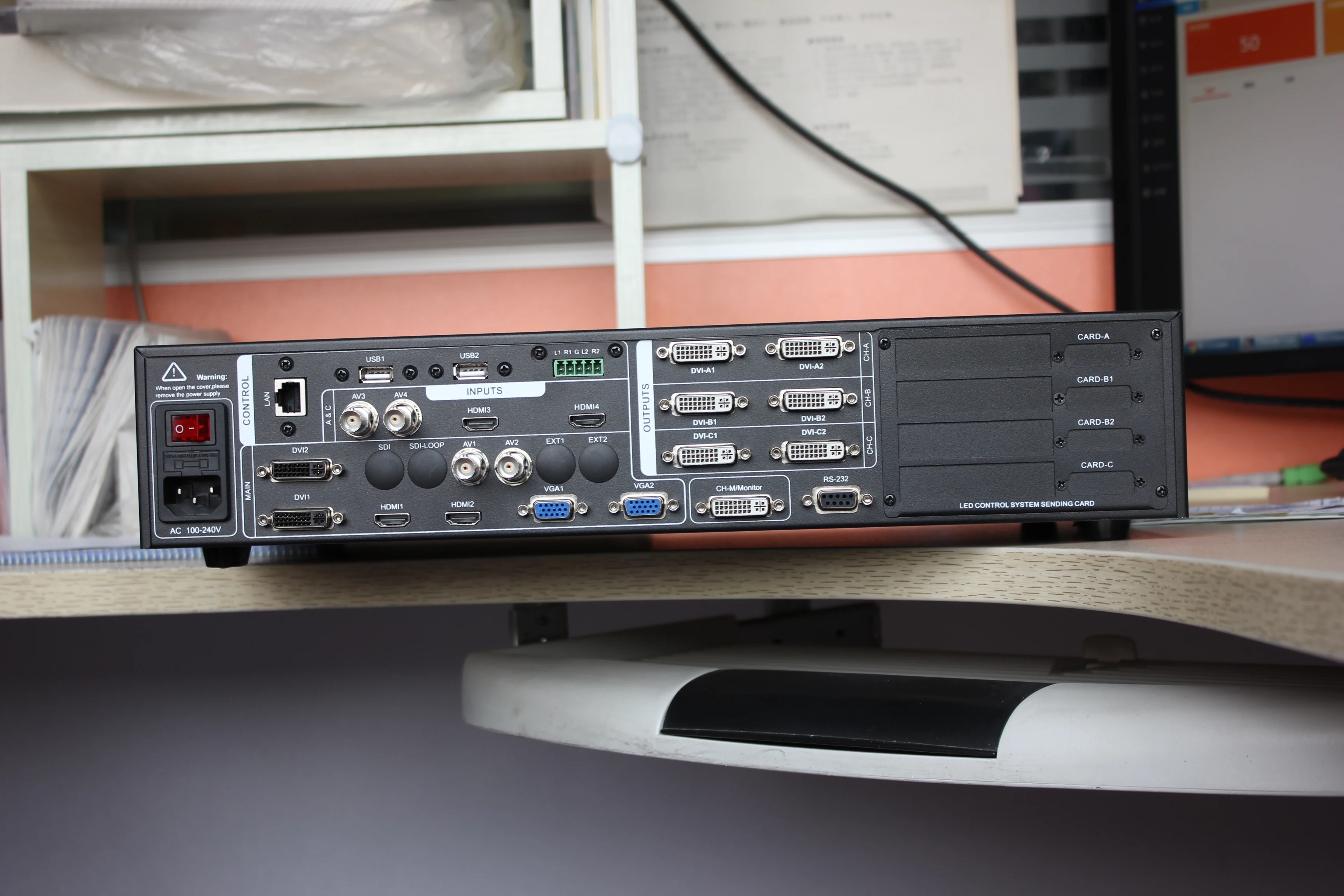 Сценическое Событие Открытый светодиодный экран дисплей три окна splicer SC359 6k видео