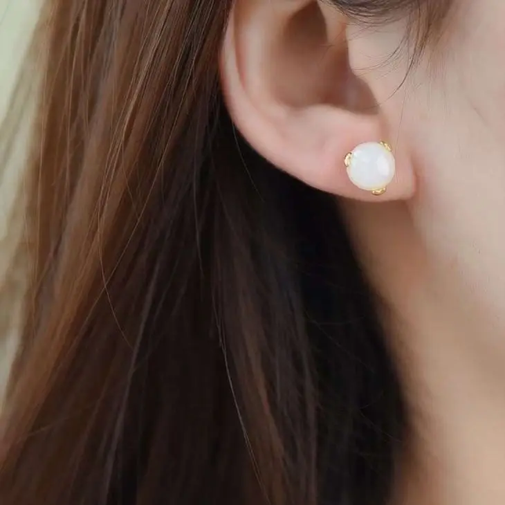 

Silver inlaid natural Hotan jade earrings Chinese style retro palace Bohemian charm women's Christmas and Halloween gifts