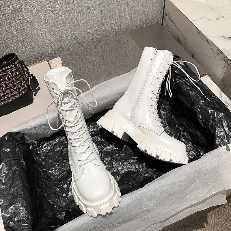 

Thick-soled British Side Zipper Round Head Joker Martin Boots Women's Autumn/winter 2021 New White Boots Locomotive Boots.