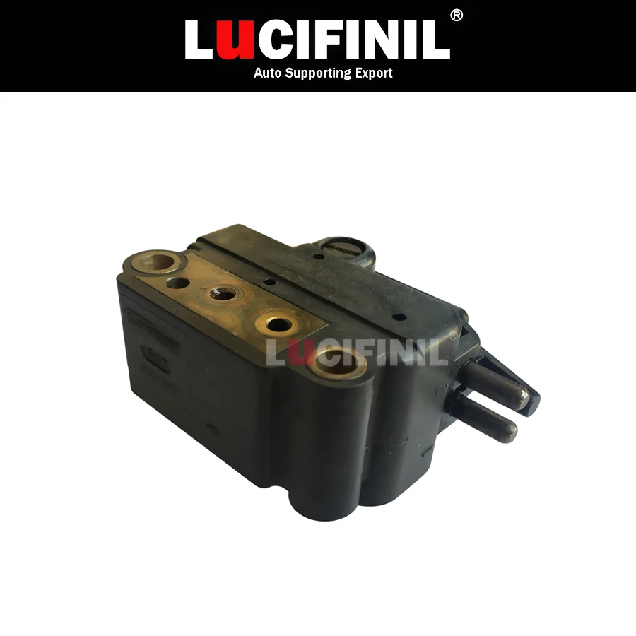 

LuCIFINIL Fuel Distributor Black Sensor Fit Mercedes-Benz W126 R129 W107 2437020007