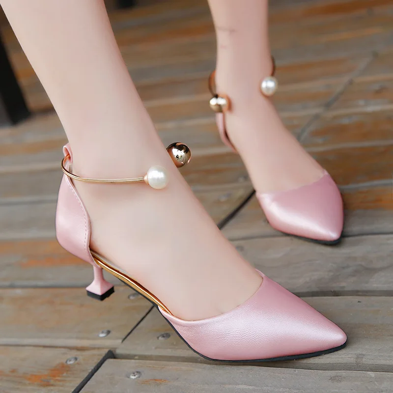 Туфли лодочки женские с жемчугом заостренный носок низкий каблук пикантная