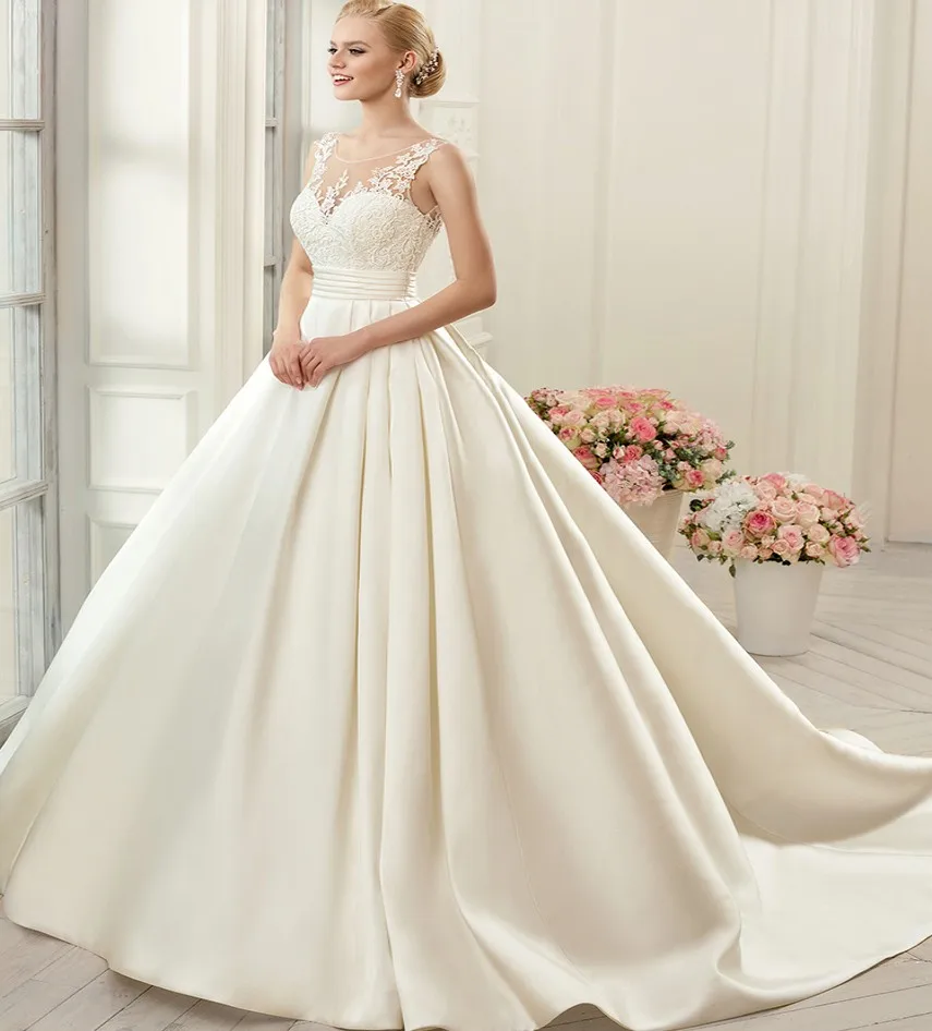 

Sexy Backless Satin Wedding Dresses 2021 Sweep Train Appliques Bridal Gown Ivory Vestido Mariage Princesa