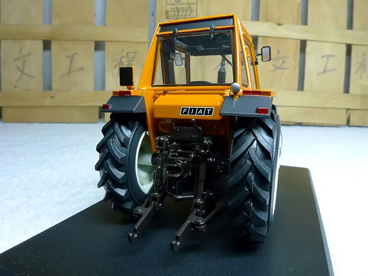 RE P 1:32 FIAT 880 DT Tractor Alloy Metal Diecast Cars Model Toy Vehicles For Children Boy Toys |