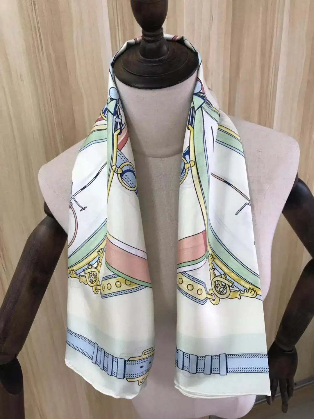 

2021 new arrival winter spring classic blue 100% pure silk scarf twill hand made roll 90*90 cm shawl wrap for women lady