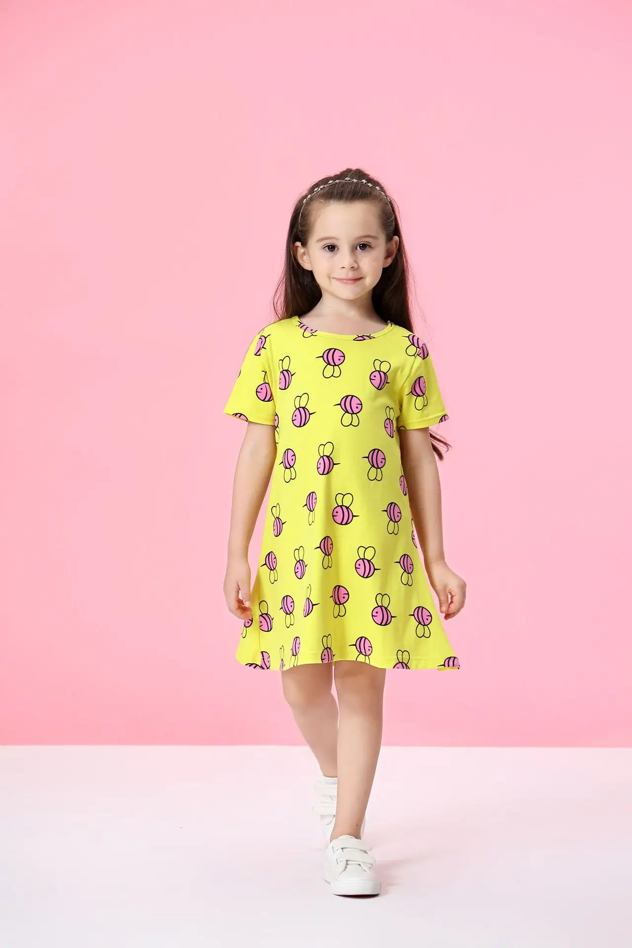 Весеннее платье для девочек детское с короткими рукавами и круглым вырезом милая
