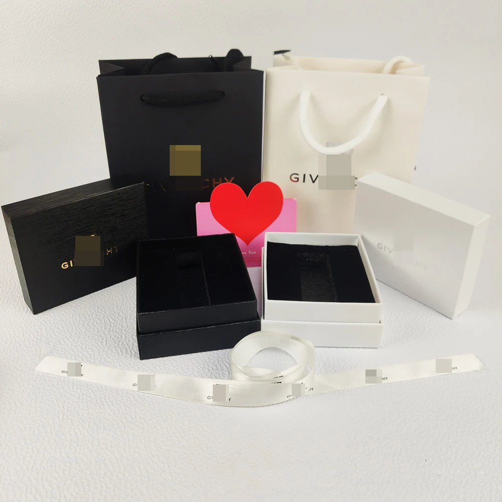 

2021 New Fashion Brand High-End Luxury Original Necklace Ring Pendant Bracelet Bracelet Jewelry GIV Lipstick Gift Box Handbag