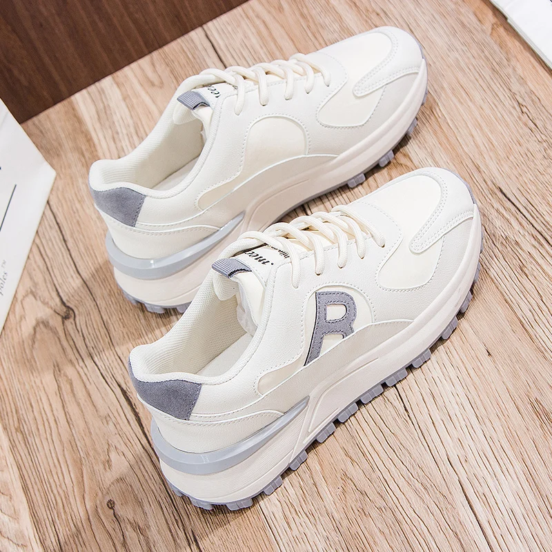 

New women's sports running shoes, casual old shoes, spring and summer low-top mesh shoes, fashionable lightweight platform shoes