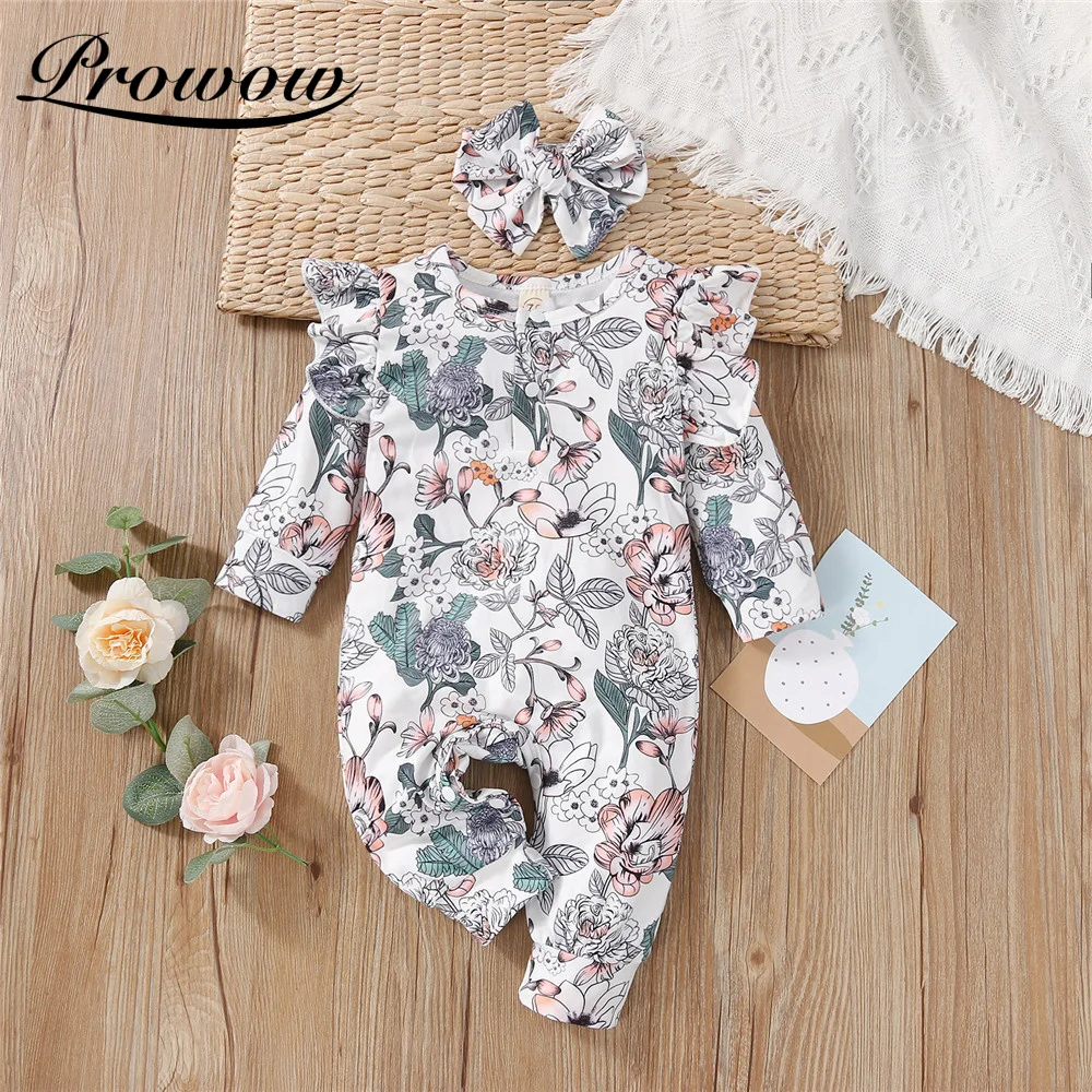 

Детский комбинезон с рукавами-фонариками и цветочным принтом