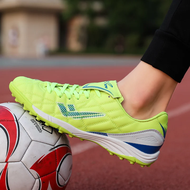 Men Low Ankle Football Shoes Hot sale Boys Lightweight FG Training Football Shoes Leather Splint Football Sneakers Unisex 30-46#