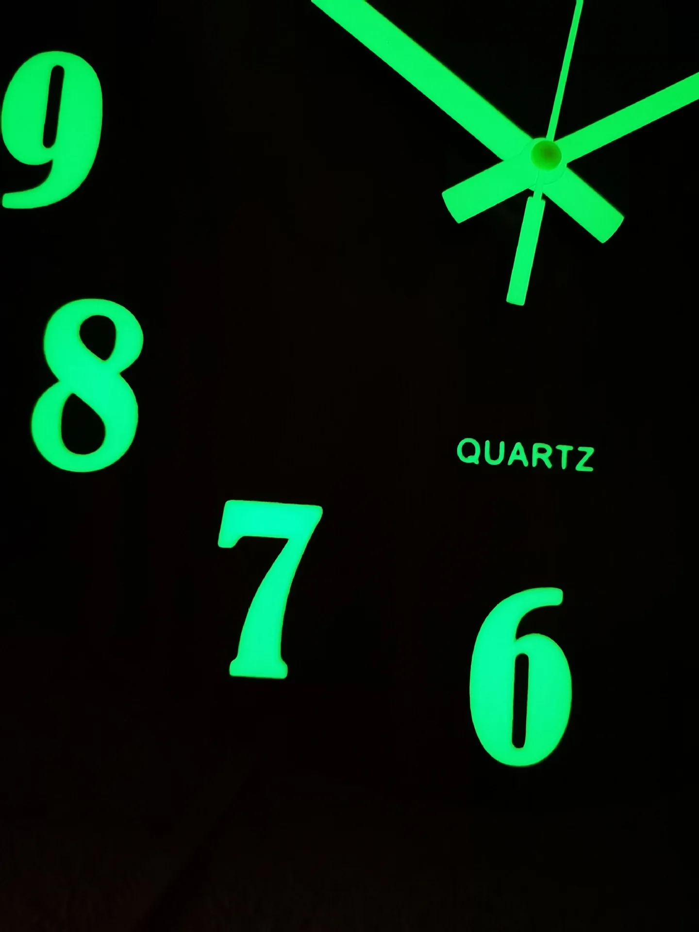 

Wooden Quiet Dark Glowing Wall Clocks Luminous Number Hanging Clocks Wall Clock Modern Watches Home Decor Modern Christmas Gift