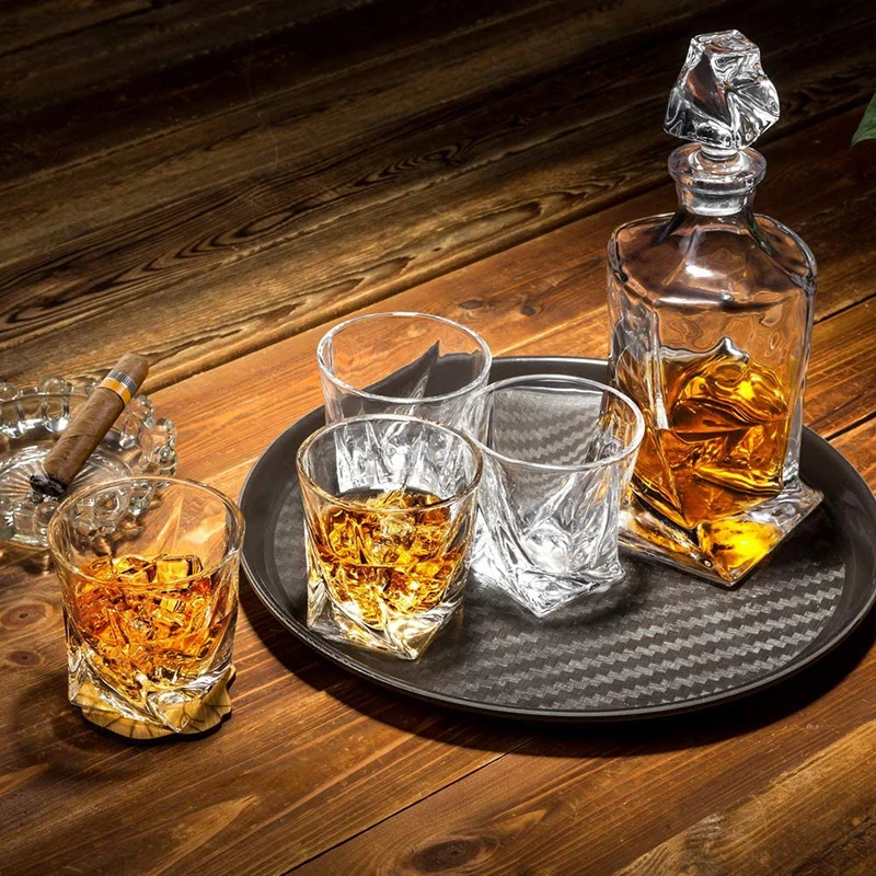 

Hellodream Crystal Whiskey Decanter Set Liquor Decanter with 6 Old Fashioned Glasses for Scotch, Bourbon