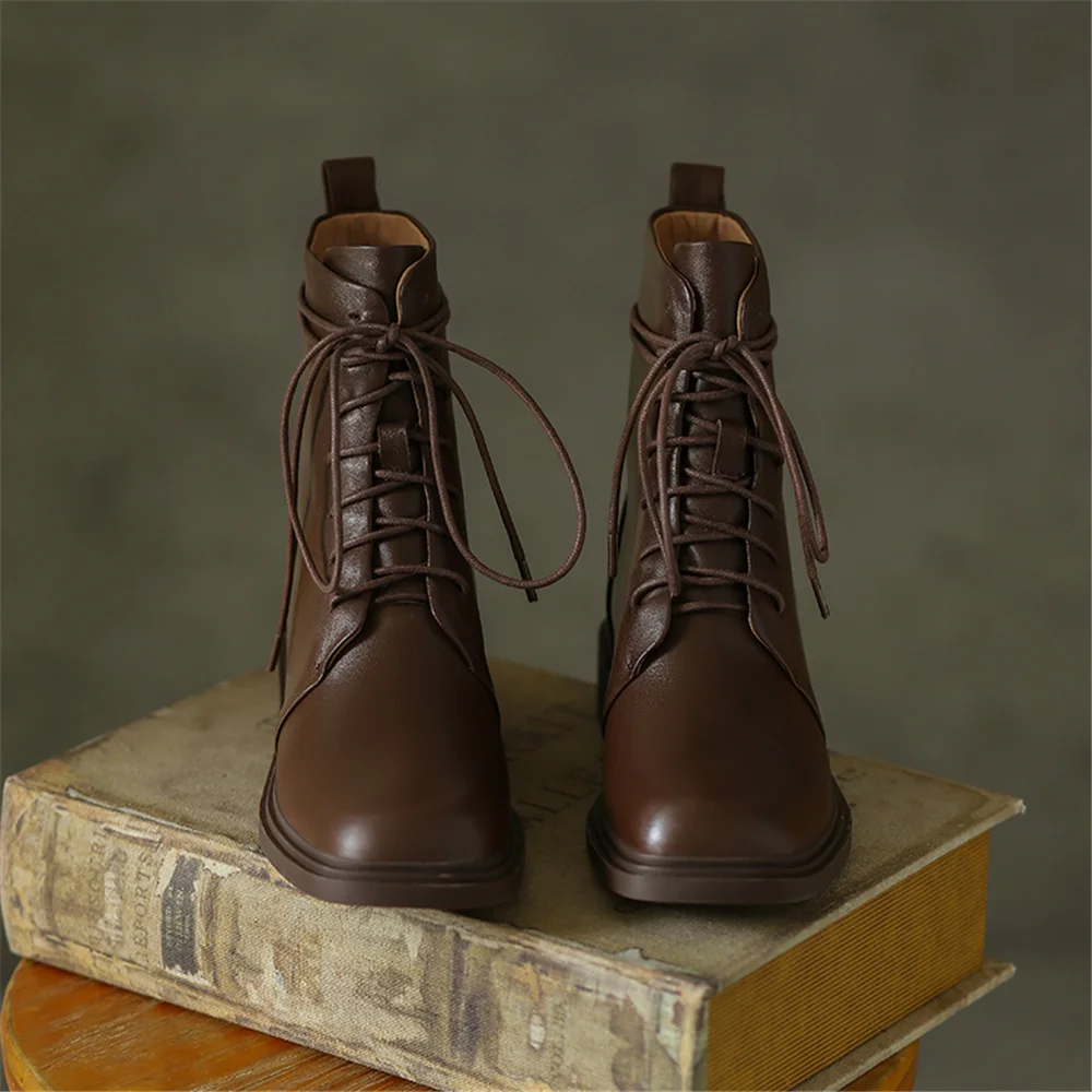 Online Sepatu Bot Pergelangan Kaki Superstar Hollywood Hak Tinggi 4Cm Gaya Preppy Platform Hangat Kulit Alami Ujung Persegi Yang Diikat Silang DSHL14 MUYISEXI