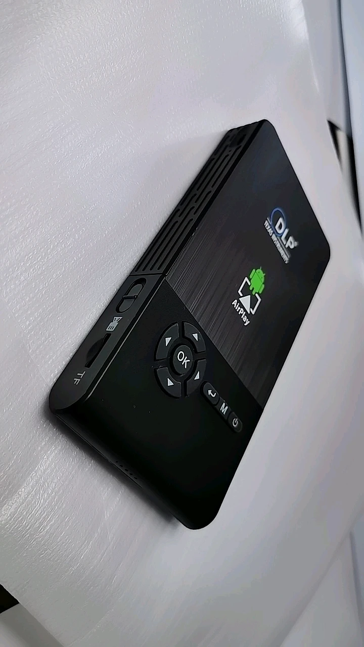 

2020 Newest C2 Mini Smart Portable Wifi Android CPU RK3128 100 ANSI Lumens Mobile Phone Pocket Projector