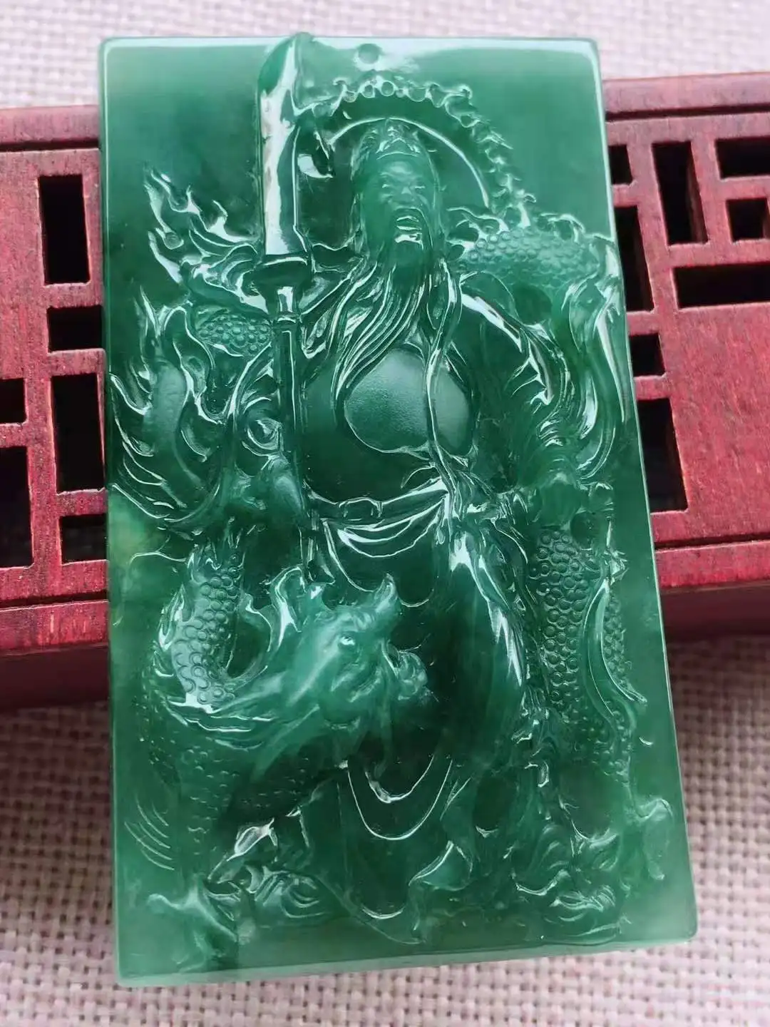 

Natural 7A Myanmar jade Hand-Carved guan gong green jade pendant jade necklace men women pendants jade jewelry