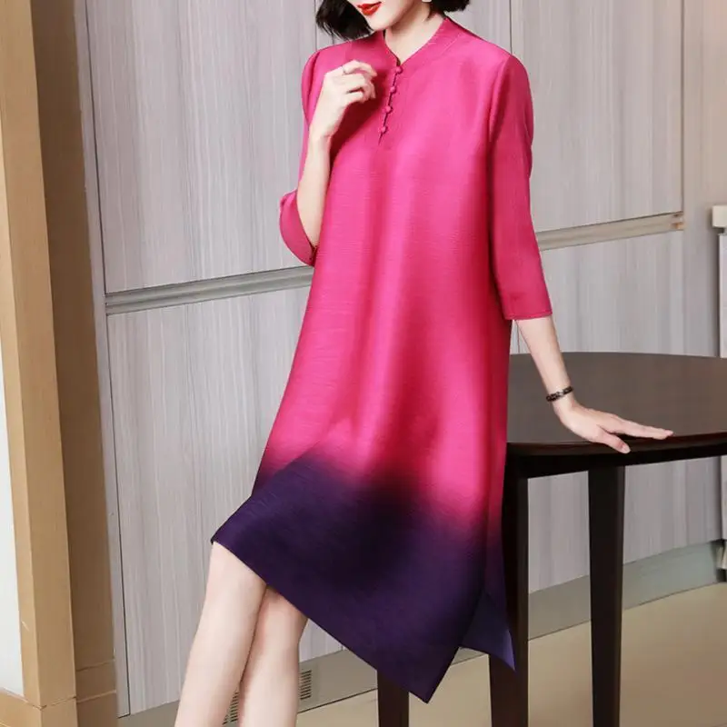 

Stand-up collar temperament pleated dress 2021 summer fashion simple and loose large size pirinting covered belly A-line dress
