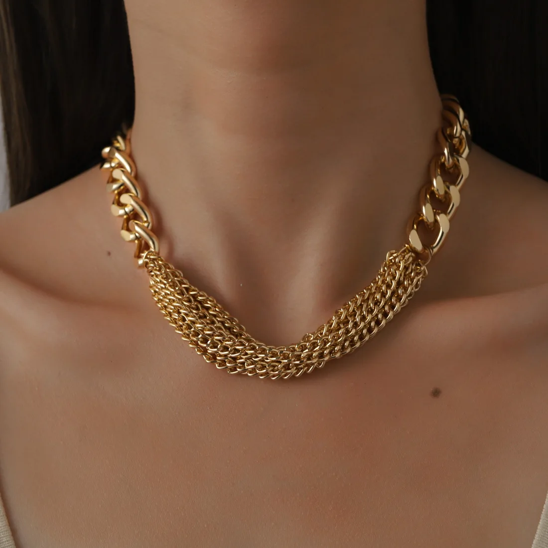 

Unique Design Punk Thick Chain Short Tassel Chain Choker Necklac for Women Metal Hip Hop Statement Necklace Collar Jewelry