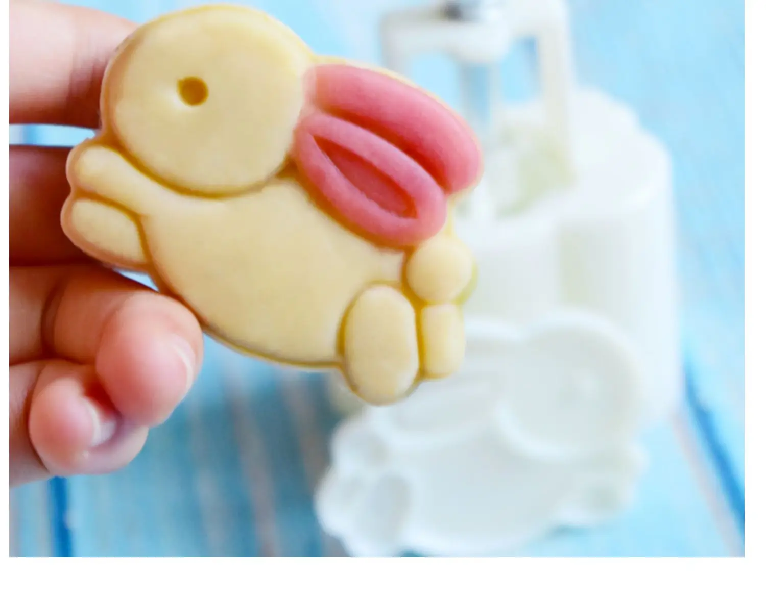 

New Special-shaped Cute Rabbit Moon Cake Mold 63g Hand Pressed Wide Taoshan Mung Bean Biscuit Making Easy To Clean Practical