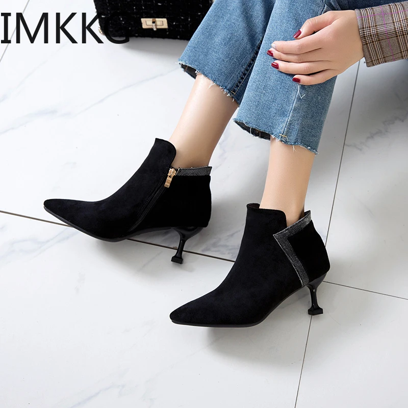 Женские ботильоны на тонком каблуке с пряжкой молнии Q00255 осенний сезон 2019 | Обувь