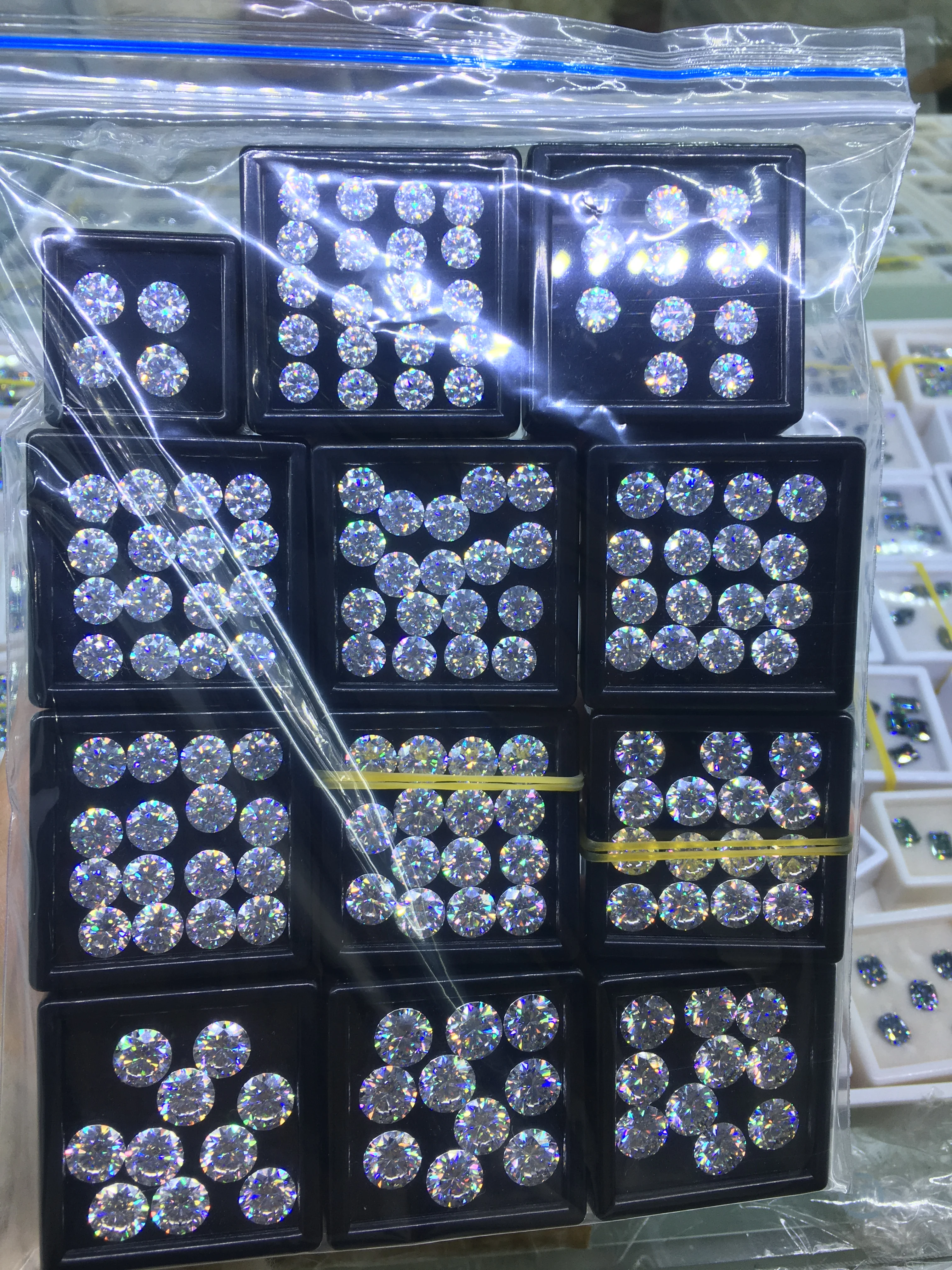 Holycome Moissanite VVS1 GRA оптовая цена круглый вырез лабораторный Выращенный Муассанит