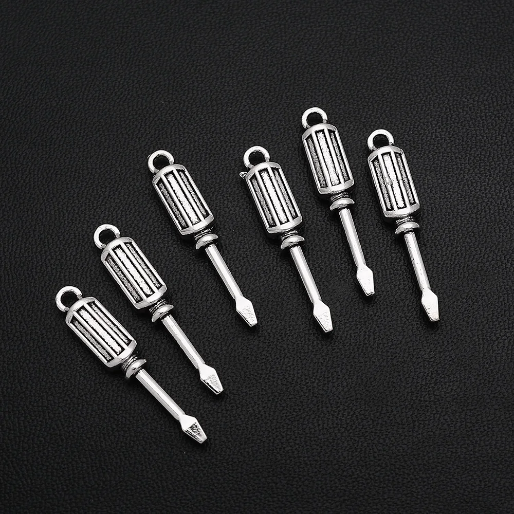 

10pcs/Lots 7x31mm Antique Silver Plated Screwdriver Charms Vintage Housetools Pendants For DIY Bangles Jewelry Making Finding