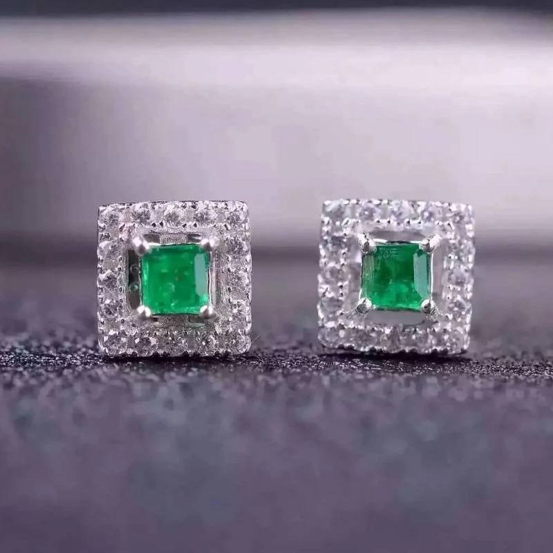 Ослепительные изумрудные серьги-гвоздики 2 мм SI класса натуральный изумруд