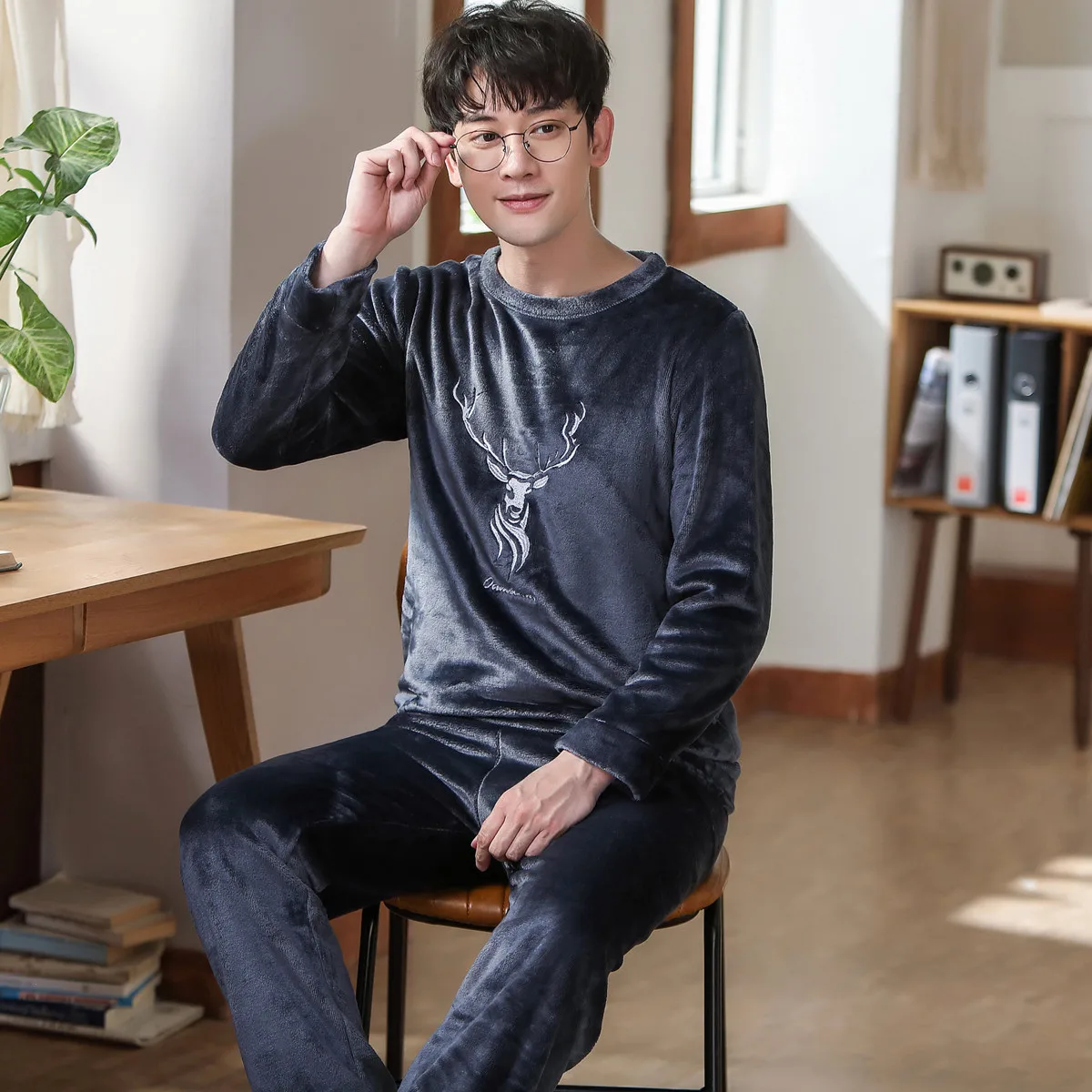 

Winter Thicken Warm Soft Flannel Pajamas Men Long-sleeved Sleepwear Pijama Couple Nightwear Cardigan Pyjamas