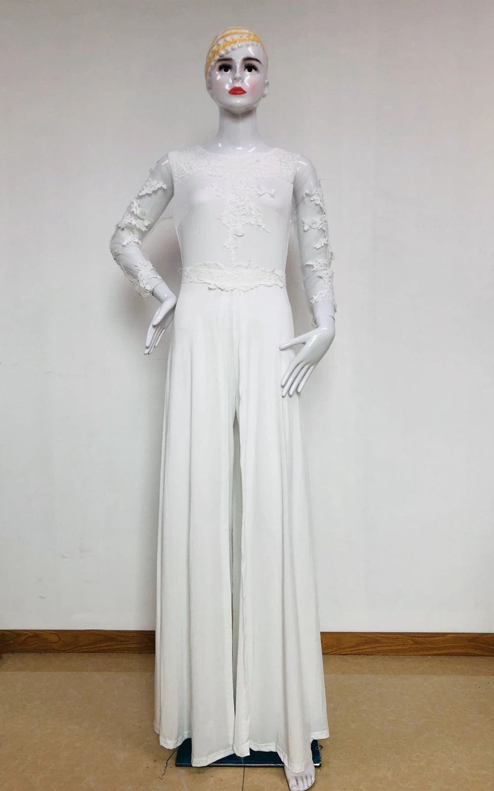 Комбинезон женский кружевной пикантный Белый боди с длинным рукавом