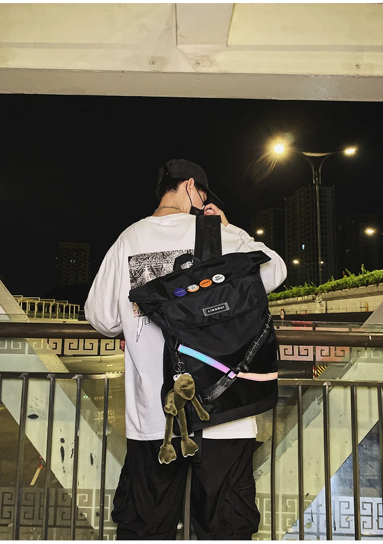 

PB2957 Men's retro flip Japanese Hong Kong style street tooling schoolbag