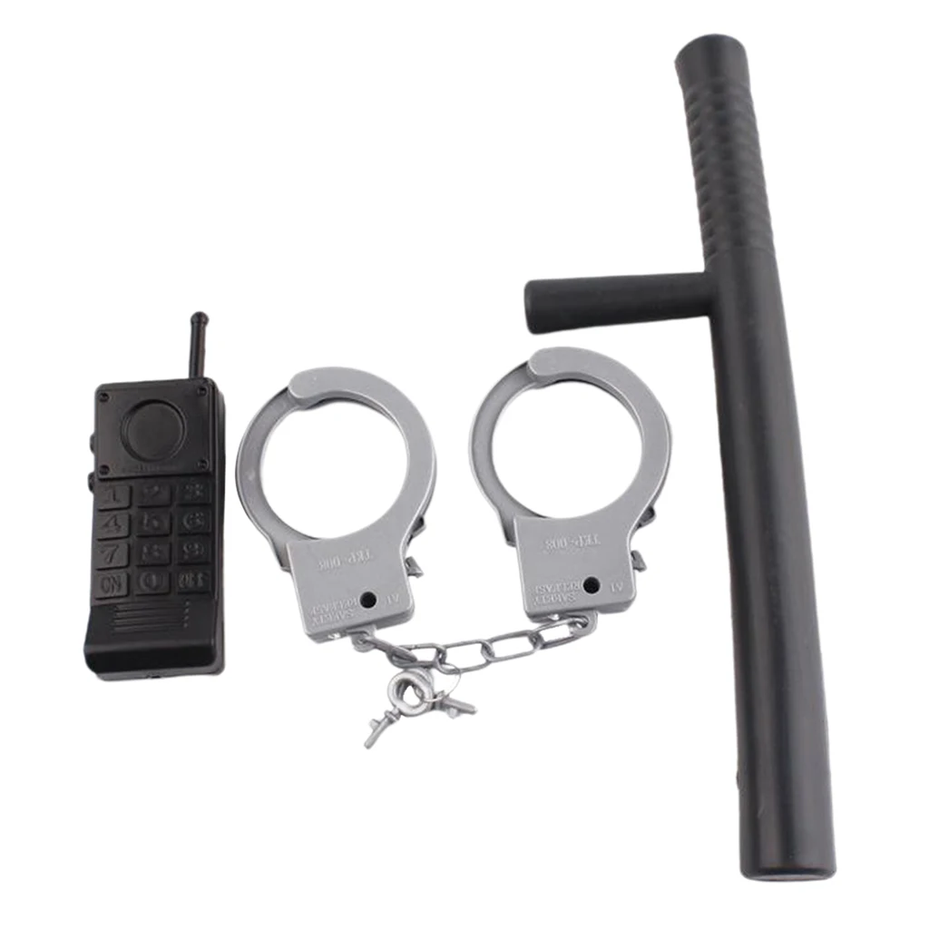 Представляем себе костюм комплект одежды с комплектами аксессуаров для