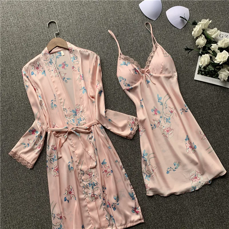 

Women's Sleep & Lounge