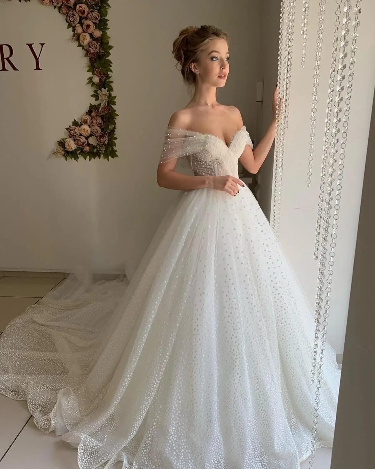 Grosshandel Hohe Qualitat Luxus Hochzeit Kleid Dot Boot Ausschnitt Spitze Geraffte Tull Schatz Lange Kleider Brautkleid Rohr