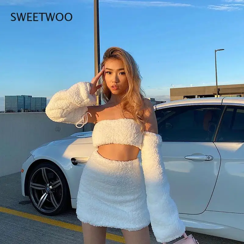 Lady Autumn and Winter Imitation Fur New Spice Girl Fashion Plush Short Skirt Fry Street Fashion Slimming Suit Splicing Woolen
