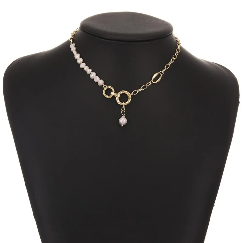 

2021 New Fashion Retro Round Alloy Baroque Pearl Necklace For Women Korean Pop Temperament Metal Pendant Jewelry Wholesale