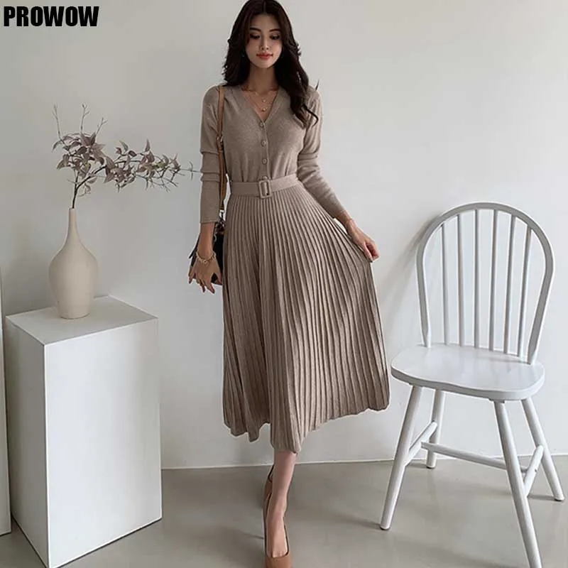

One-Piece Ladies Pleated Dresses Korean Elegant Lady Knitted Sweater Dress Winter 2020 Women Long Sleeve Knitt Dress Midi Dress