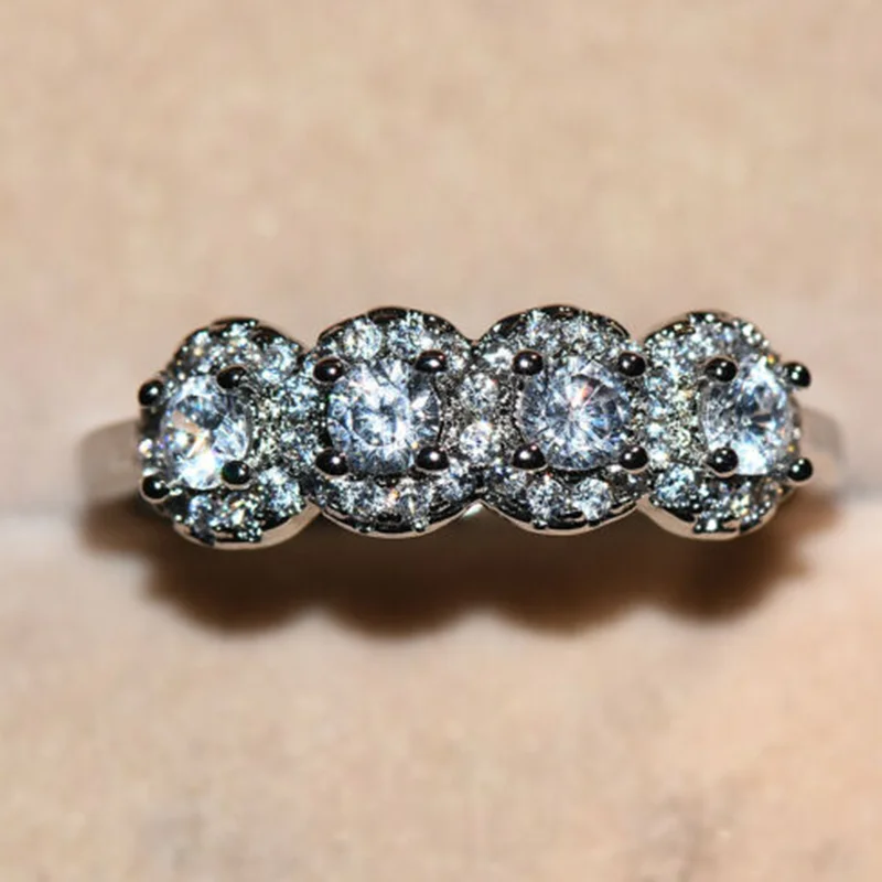 

Luxury Big Crystal Round Engagement Ring Cute Silver Color Zircon Stone Ring Vintage Wedding Rings For Women Female Jewelry Gift