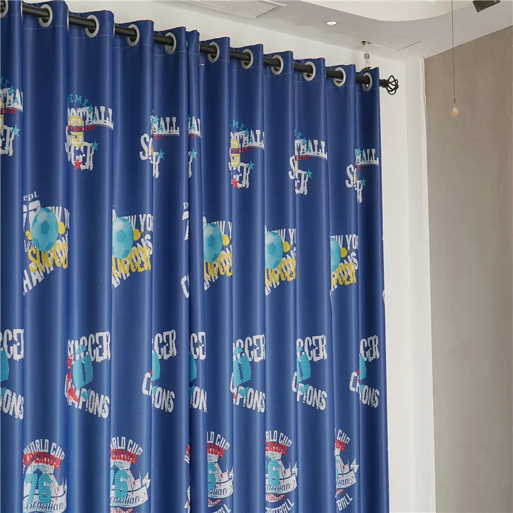 Детский футбольный кубок с героями мультфильмов и занавесками для гостиной