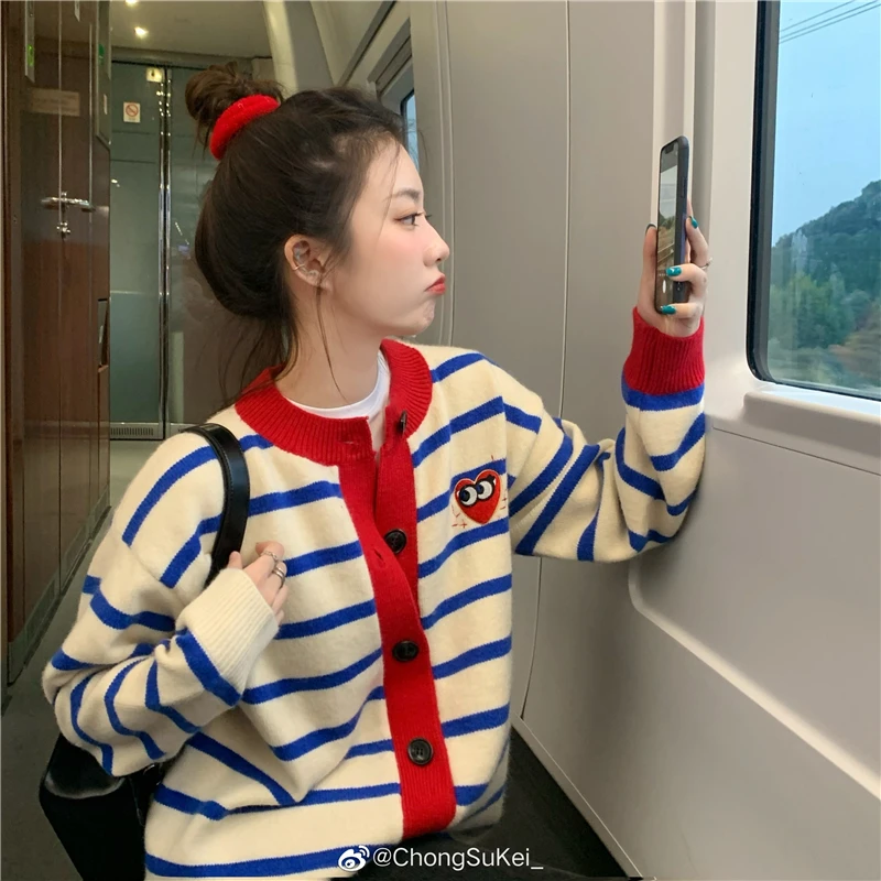 

Blue Striped Knitted Sweater Women O-Neck Long Sleeve Casual Jumpers Heart Kawaii Autumn Winter Knitwear Cardigans Loose X646