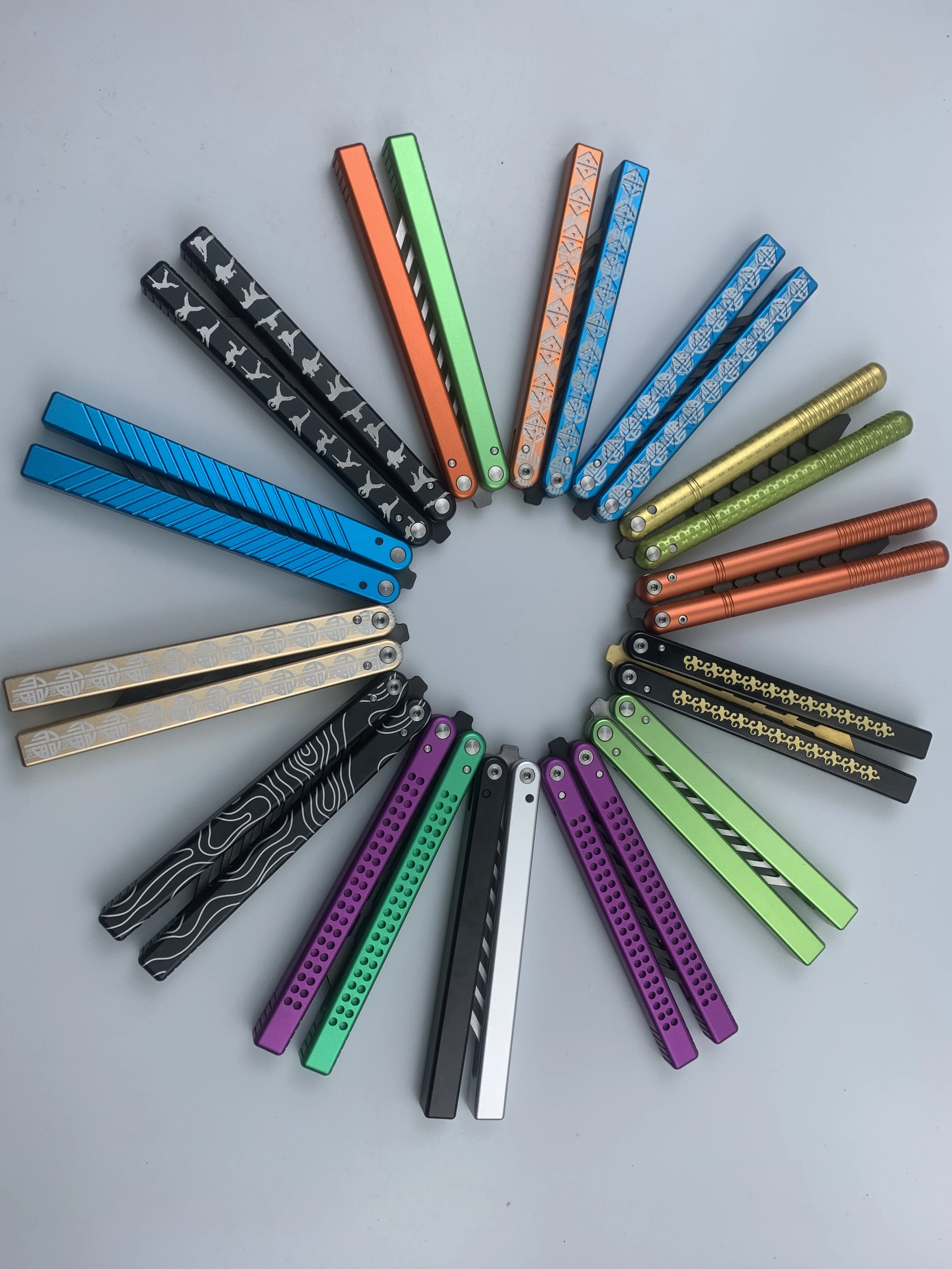 

Prototype samples of balisong, random shipping