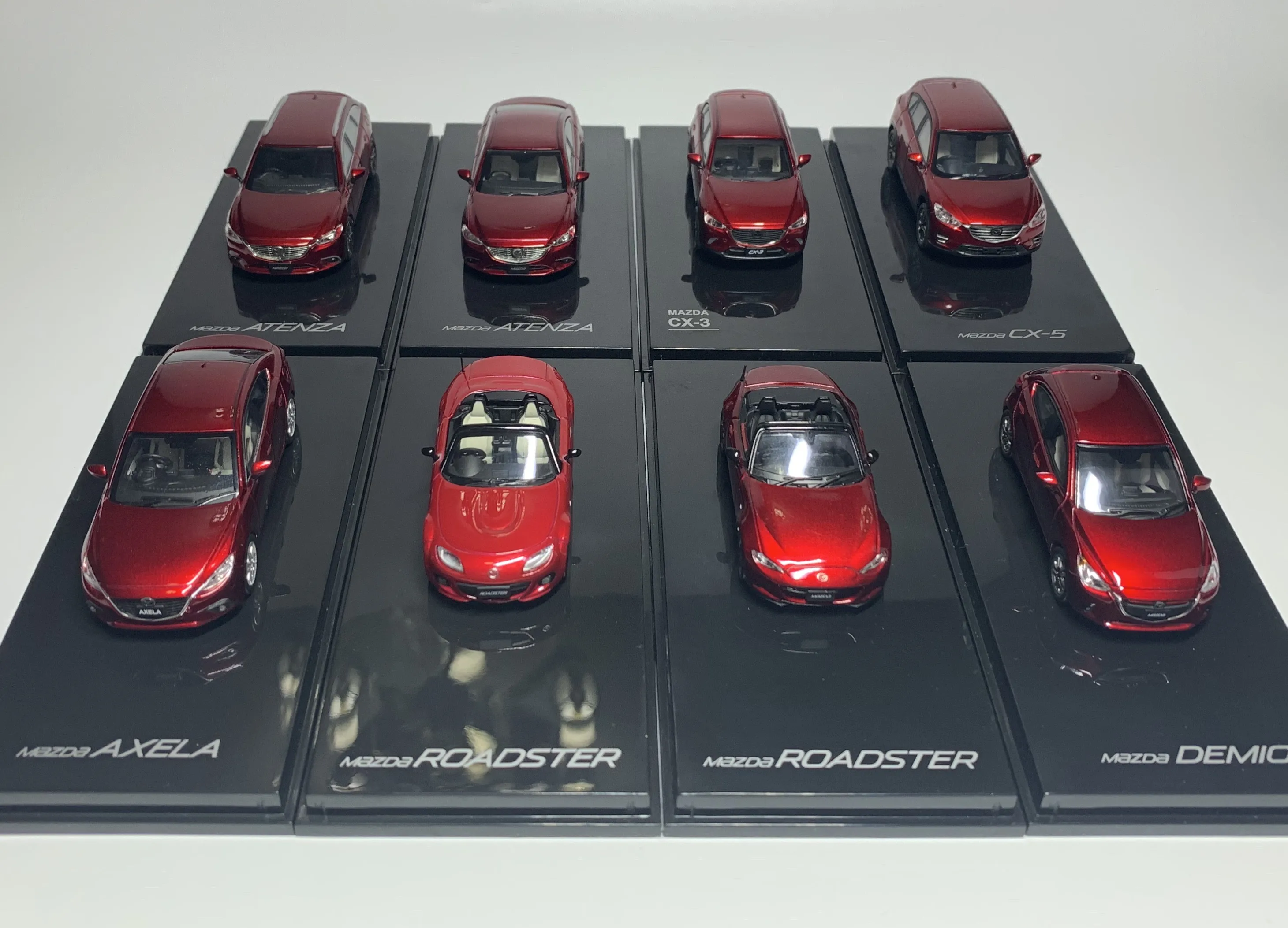 Коллекционная модель автомобиля SPEED GT 1:64 MAZDA MX 5 CX 3 Atz axela из сплава