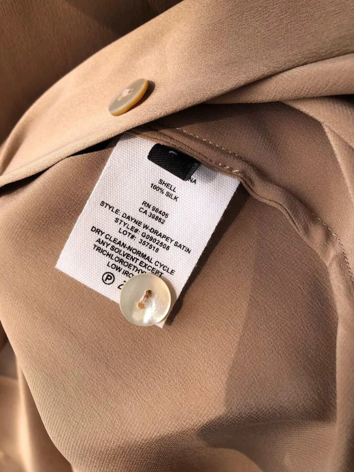 

Women's 100% Silk Shirt Soft Long Sleeve Simple Office Lady Turn-down Collar Blouse