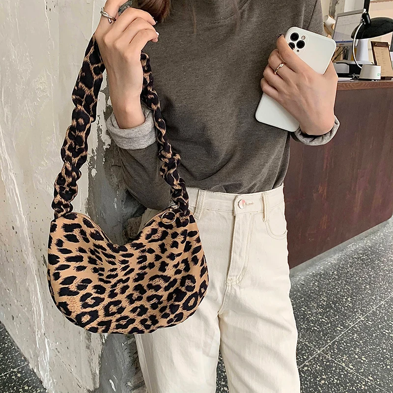 

Женская летняя сумка через плечо в стиле ретро