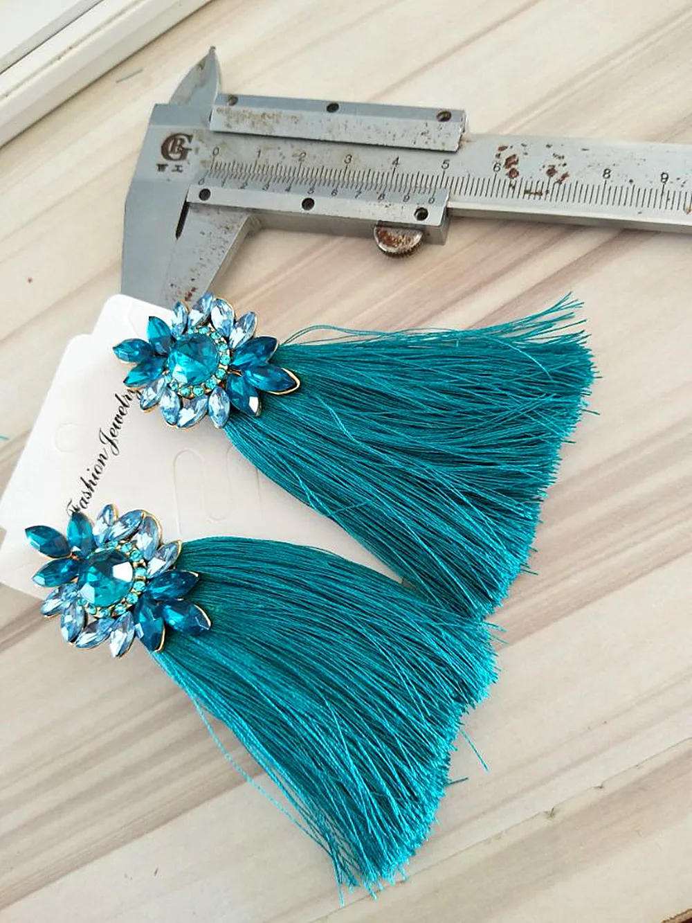 Индивидуальный дизайн модные богемные серьги с кисточками и кристаллами длинные