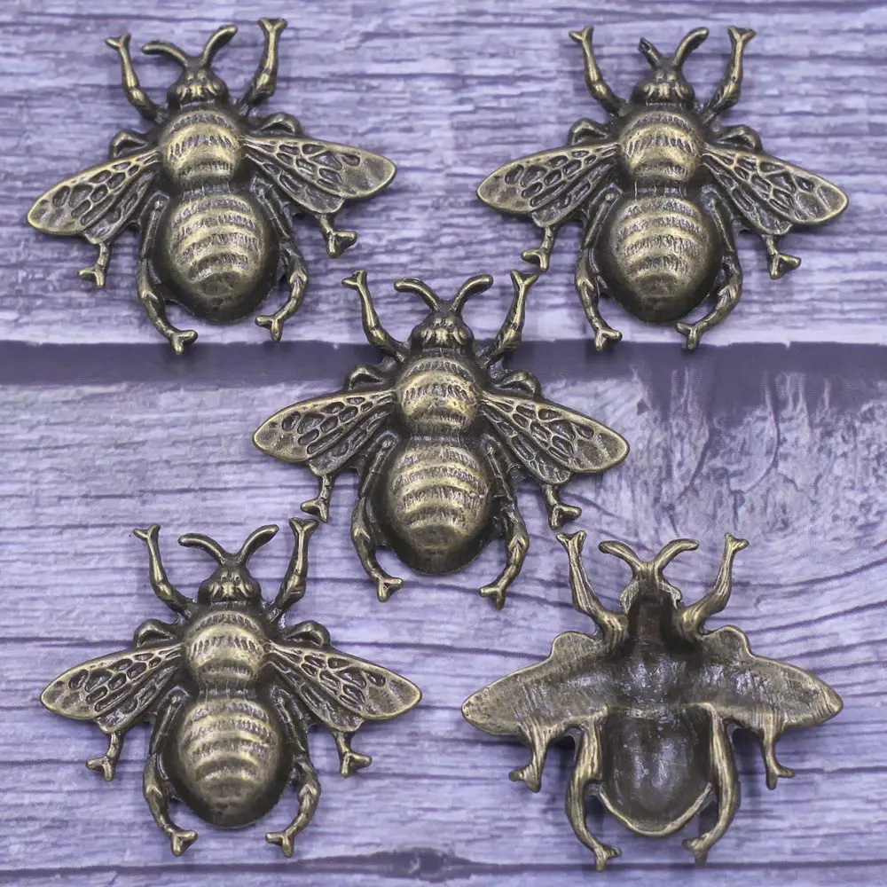 

Pendants Cabochon Embellishment Bee Animal Bronze Tone Zinc Alloy For Charms Necklaces Jewelry DIY Making Findings 4x3.7cm 3Pcs
