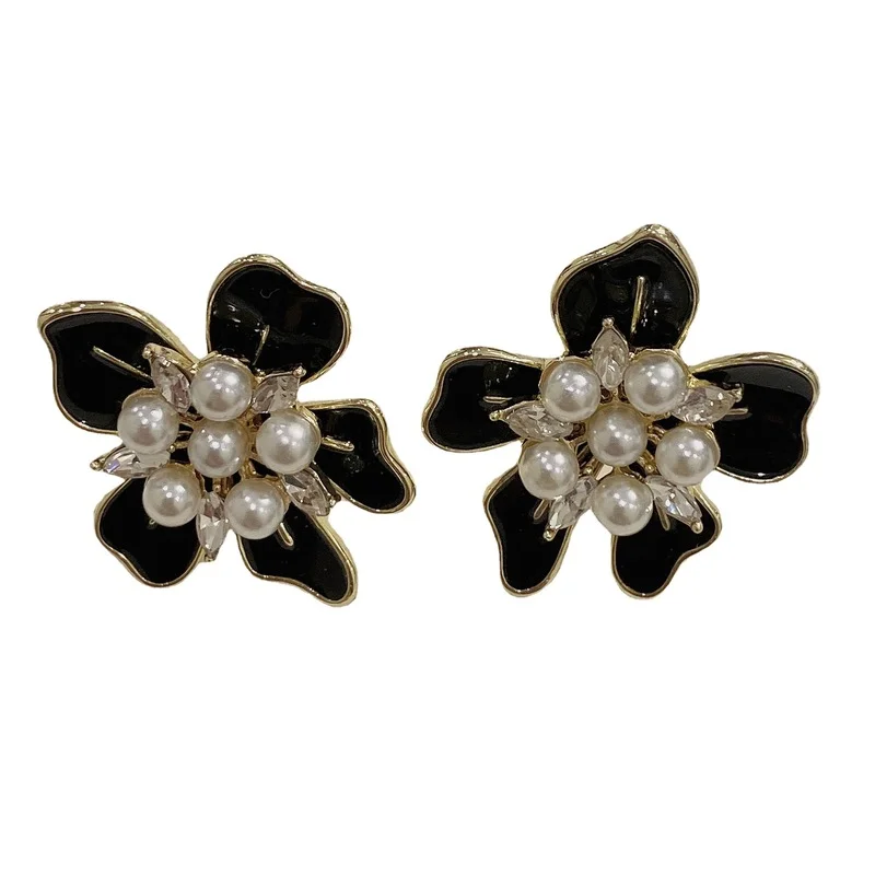 

LOVOACC Korean Retro Black Color Enamel Flower Drop Dangle Earrings for Women INS Fashion Rectangle Pearls Hanging Earrings 2021