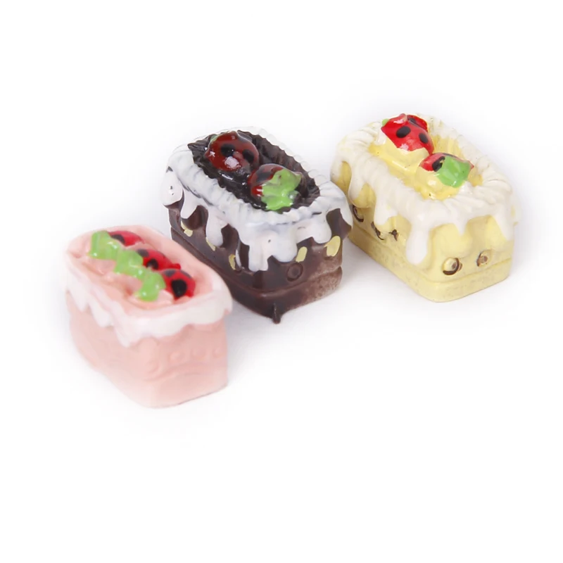 

1:12 Scale Miniature 8-Piece Cakes, Strawberry & Chocolate Cakes, Dollhouse Kitchen Accessories