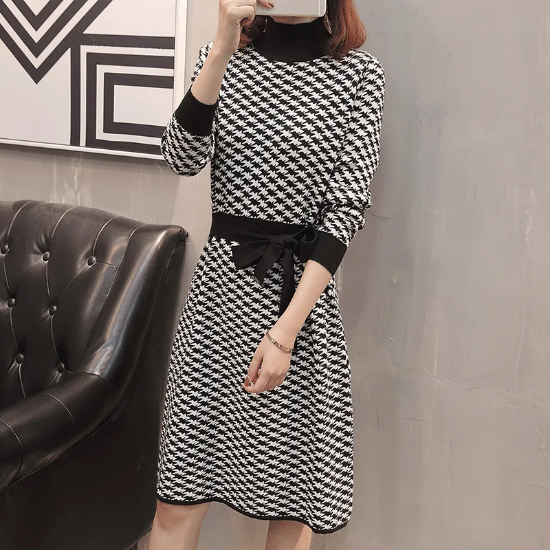 Женское платье-корсет с запахом контрастным принтом женское облегающее