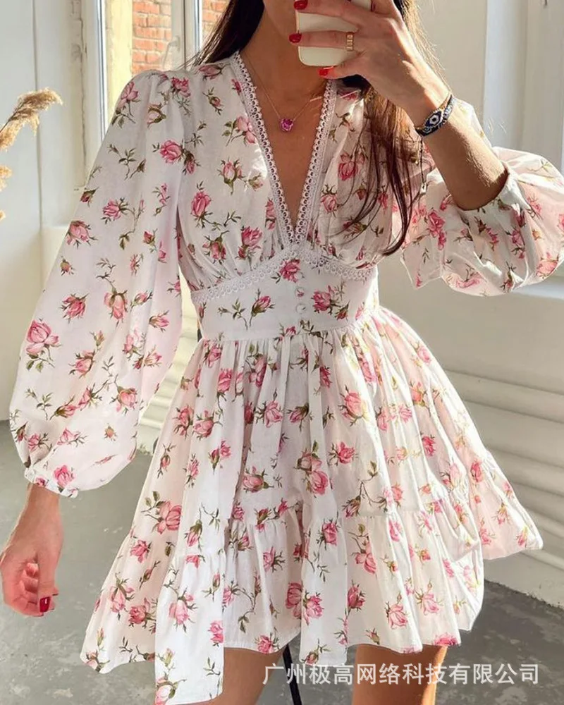 

2021 Novo vestido fashion chiffon estampado floral manga lanterna com decote em V renda bainha vestido feminino