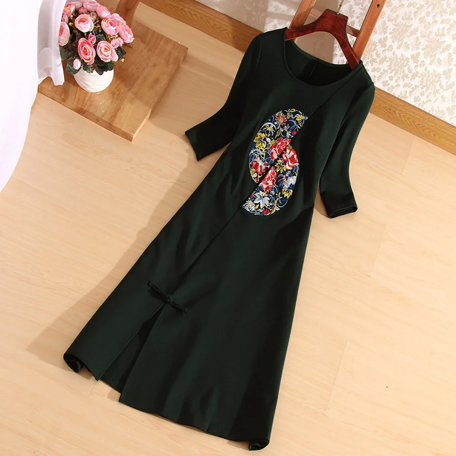 Высококачественное осенне зимнее женское платье с вышивкой винтажное в